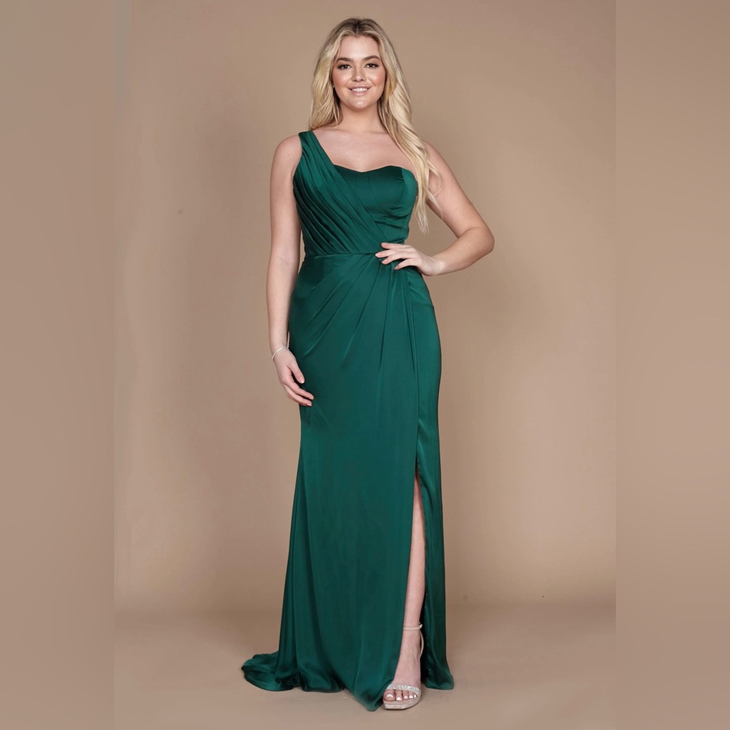 Nwt Dylan And Davids Evening Dress Size 16